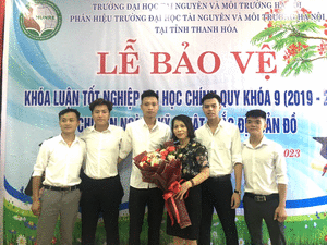 LỄ BẢO VỆ KHÓA LUẬN TỐT NGHIỆP LỚP ĐẠI HỌC CHÍNH QUY KHÓA 9, CHUYÊN NGÀNH TRẮC ĐỊA BẢN ĐỒ TẠI PHÂN HIỆU