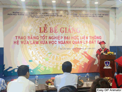 Lễ bế giảng, trao bằng tốt nghiệp Đại học liên thông hệ vừa làm vừa học khóa 10 tại Trường Trung cấp Nguyến Tất Thành – Thành phố Hồ Chí Minh